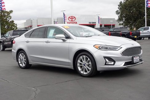 Used 2019 Ford Fusion Energi Titanium image 8