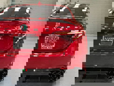 Used 2017 Alfa Romeo Giulia Quadrifoglio image 40