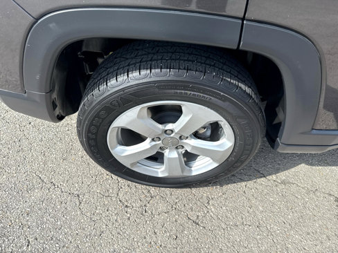 Used 2019 Jeep Compass Latitude w/ Popular Equipment Group image 26