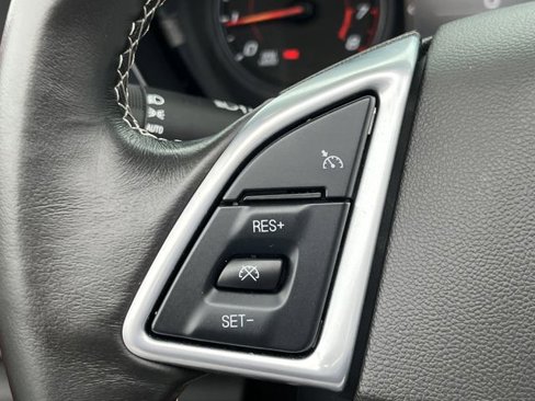 Used 2022 Chevrolet Camaro LT image 13