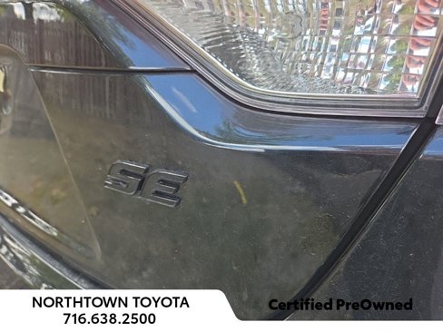 Used 2022 Toyota Corolla SE image 9