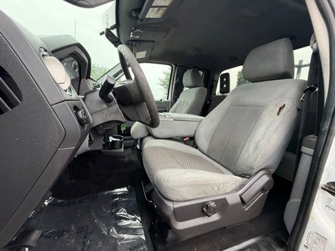 Used 2011 Ford F250 XLT w/ Snow Plow Prep Pkg image 20