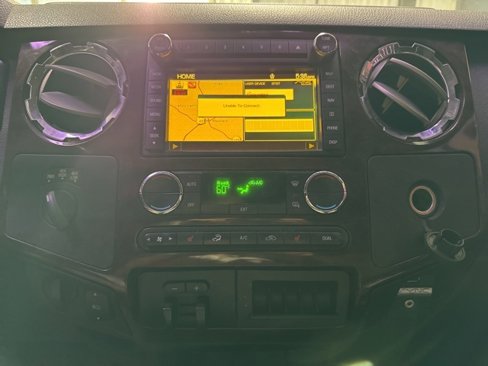 Used 2010 Ford F250 Lariat image 9