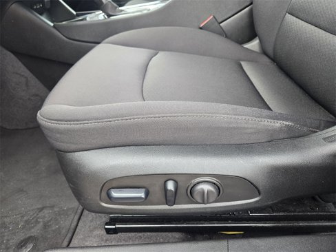 Used 2023 Chevrolet Malibu LT image 19
