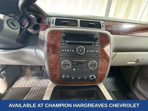 Used 2013 Chevrolet Silverado 1500 LTZ w/ LTZ White Diamond Edition image 15