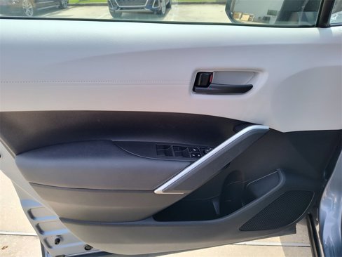 Used 2023 Toyota Corolla Cross LE image 20