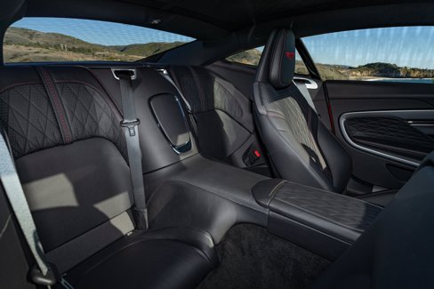 Used 2024 Aston Martin DB12 Coupe image 18
