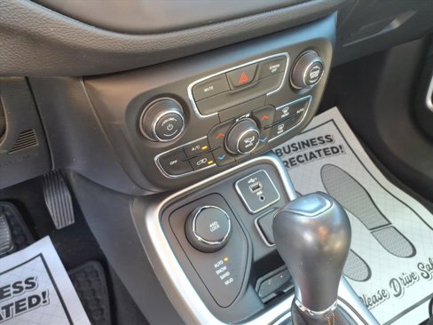 Used 2021 Jeep Compass Latitude w/ Convenience Group image 19