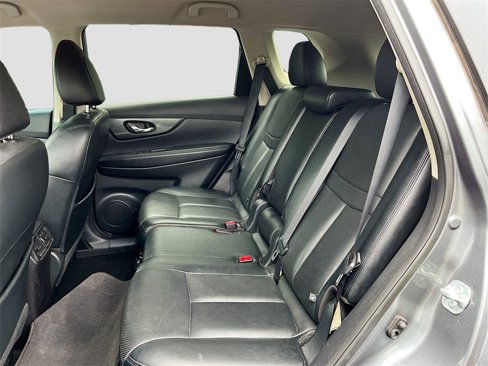 Used 2016 Nissan Rogue SL image 24