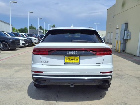 Used 2019 Audi Q8 Prestige w/ Luxury Package image 22