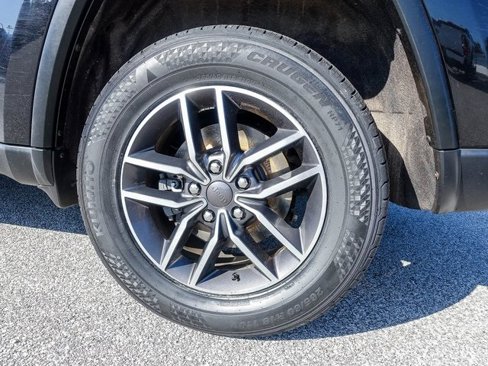 Used 2019 Jeep Grand Cherokee Limited image 26