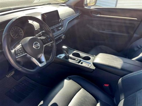 Used 2019 Nissan Altima 2.0 Edition One image 8