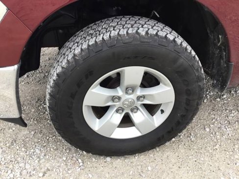 Used 2018 RAM 1500 Classic SLT image 9