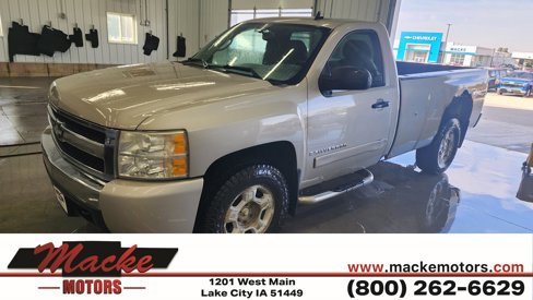 Used 2008 Chevrolet Silverado 1500 LT w/ Suspension Package, Off-Road image 1