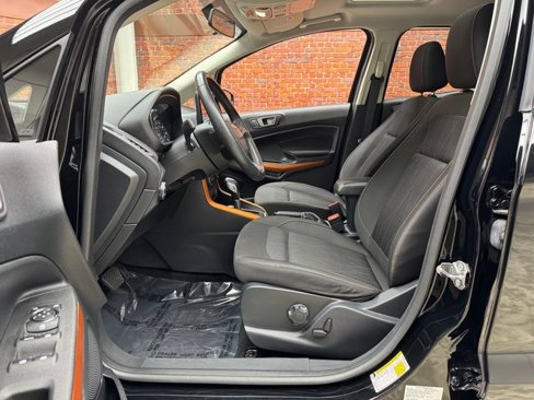 Certified 2021 Ford EcoSport SE w/ SE Appearance Package image 22