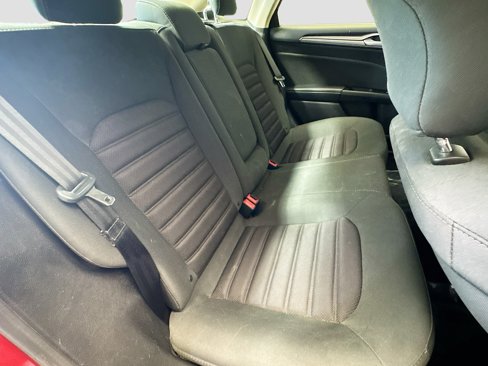 Used 2017 Ford Fusion SE w/ Fusion SE Technology Package image 14