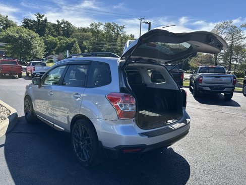 Used 2016 Subaru Forester 2.0XT Touring w/ Eyesight & Navigation System image 30