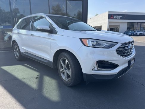 Used 2019 Ford Edge SEL w/ Equipment Group 201A image 2
