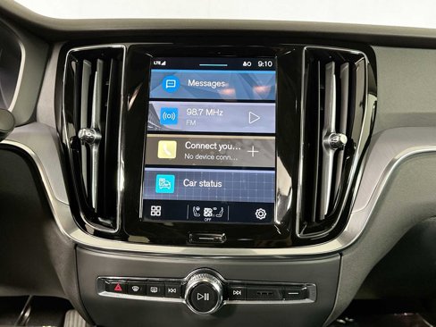 Certified 2025 Volvo S60 B5 Core image 13