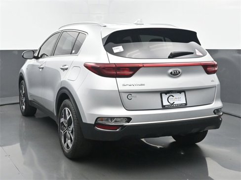 Used 2020 Kia Sportage EX image 4
