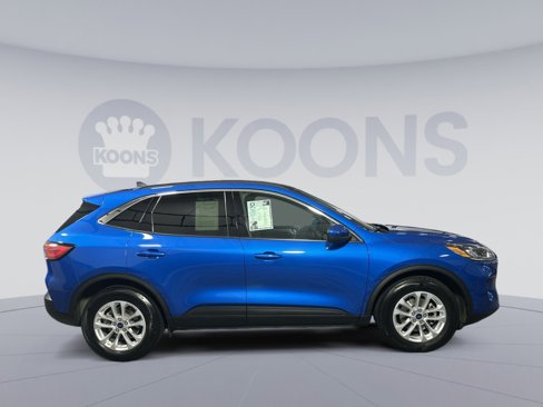 Used 2020 Ford Escape SE image 8