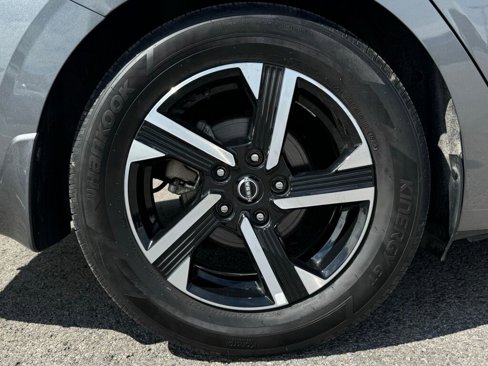 Used 2024 Nissan Sentra SV w/ All-Weather Package image 9
