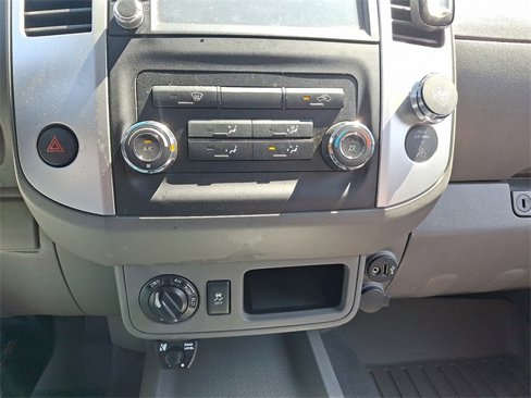 Used 2019 Nissan Frontier SV image 17