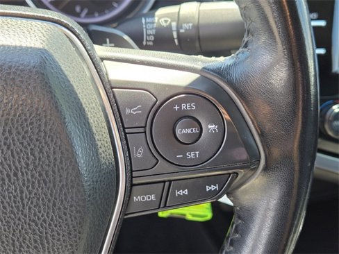 Certified 2019 Toyota Camry SE image 24