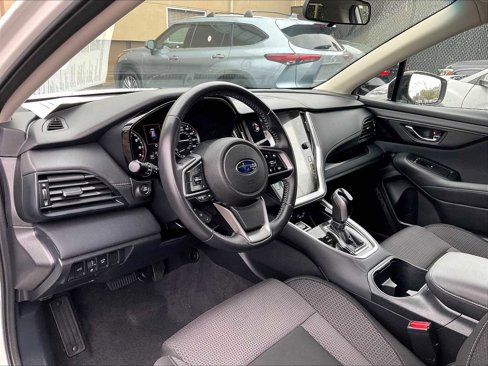 Used 2021 Subaru Outback Premium image 8