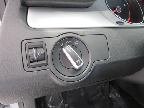 Used 2012 Volkswagen CC R-Line image 21