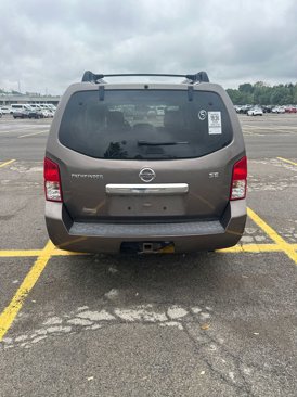 Used 2008 Nissan Pathfinder SE w/ Premium Pkg image 4