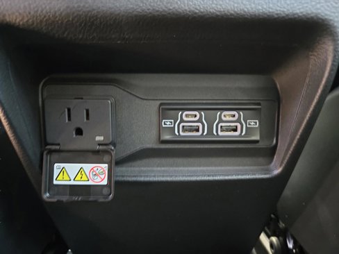 New 2025 Jeep Grand Cherokee Altitude image 35