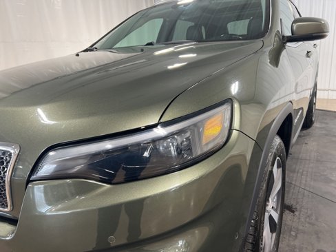 Used 2019 Jeep Cherokee Limited w/ Luxury Group image 14