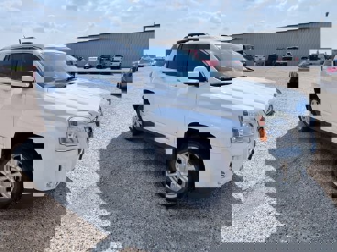 Used 2014 GMC Terrain SLE image 2
