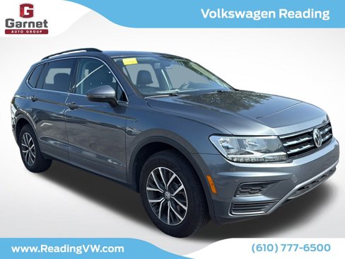 Used 2019 Volkswagen Tiguan SE w/ Panoramic Sunroof Package image 3