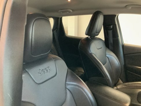 Used 2022 Jeep Cherokee Latitude Lux w/ Mopar Interior Package image 35