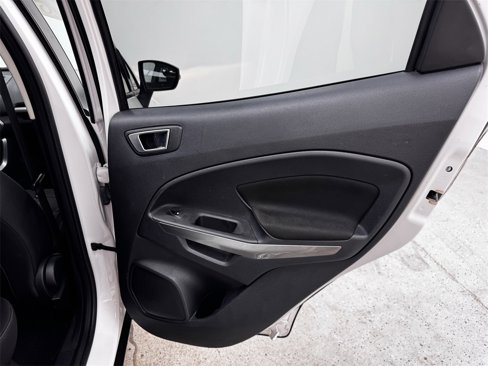 Used 2018 Ford EcoSport SE image 13