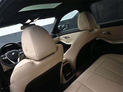 New 2024 BMW 330i Sedan w/ Convenience Package image 10