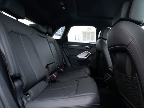 Used 2021 Audi Q3 2.0T Premium w/ Convenience Package image 21