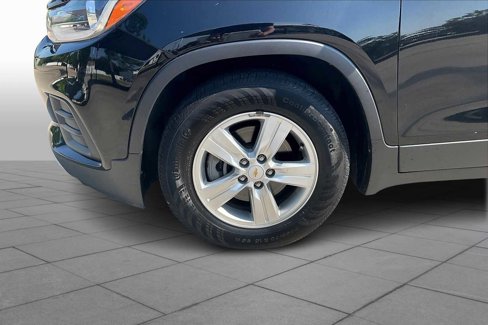 Used 2019 Chevrolet Trax LT w/ LT Convenience Package image 10
