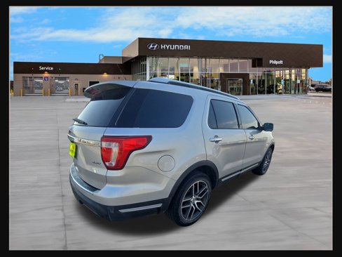 Used 2018 Ford Explorer Limited image 7