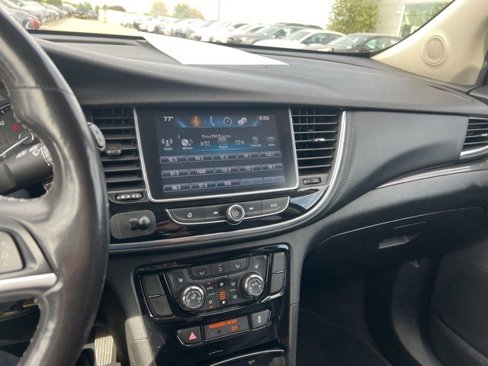 Used 2018 Buick Encore Essence image 13