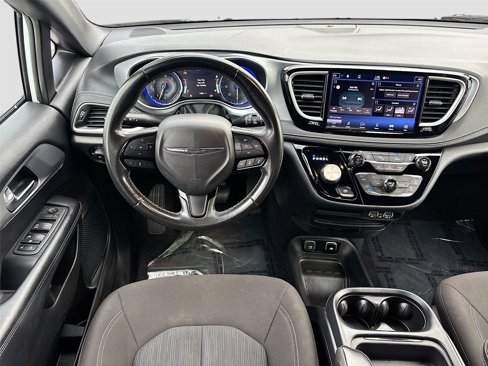 Used 2021 Chrysler Pacifica Touring w/ S Appearance Package image 23