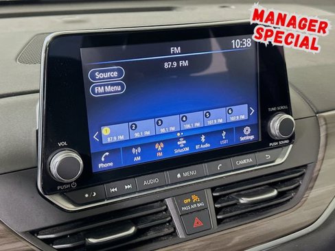 Used 2023 Nissan Altima 2.5 SV image 15