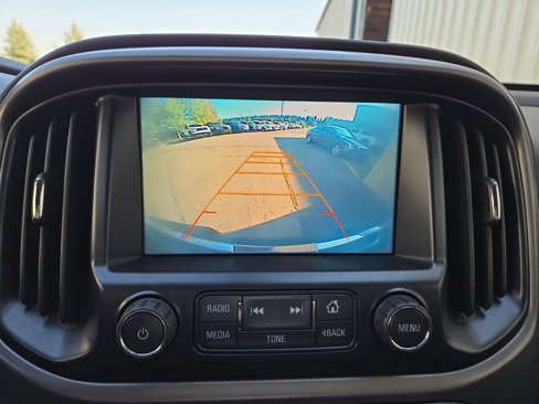 Used 2017 GMC Canyon SLE w/ All Terrain X Package image 24