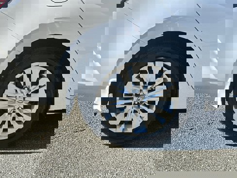 Used 2025 Nissan Sentra S image 17