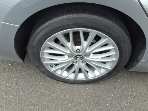 Used 2019 Toyota Camry XLE image 16