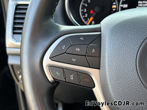 Used 2020 Jeep Grand Cherokee Laredo w/ Laredo X Package image 29