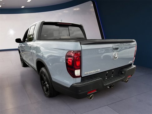 Used 2022 Honda Ridgeline Black Edition image 3