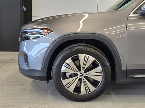 Used 2023 Mercedes-Benz EQB 300 4MATIC image 9